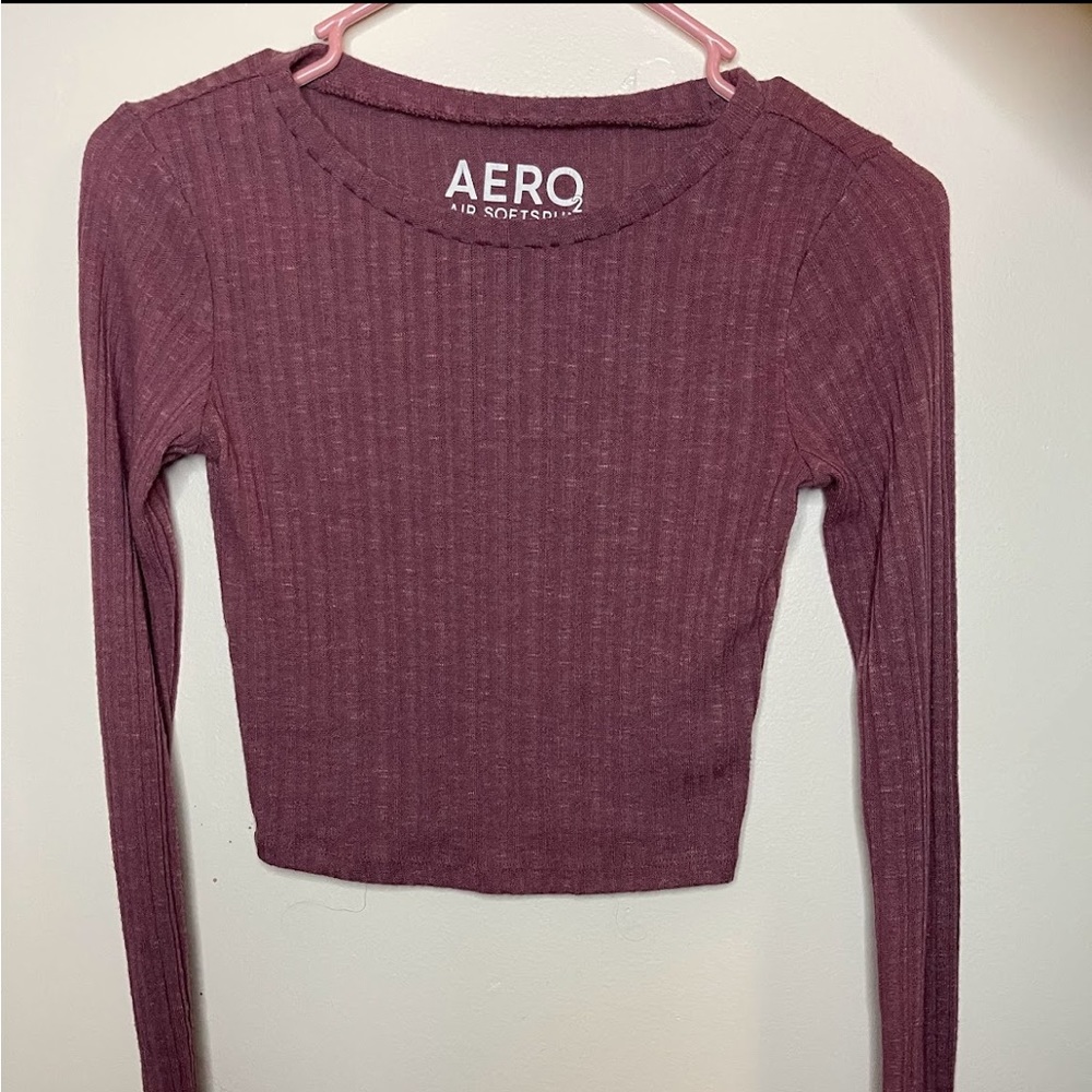 Never worn thin Aero long sleeve.